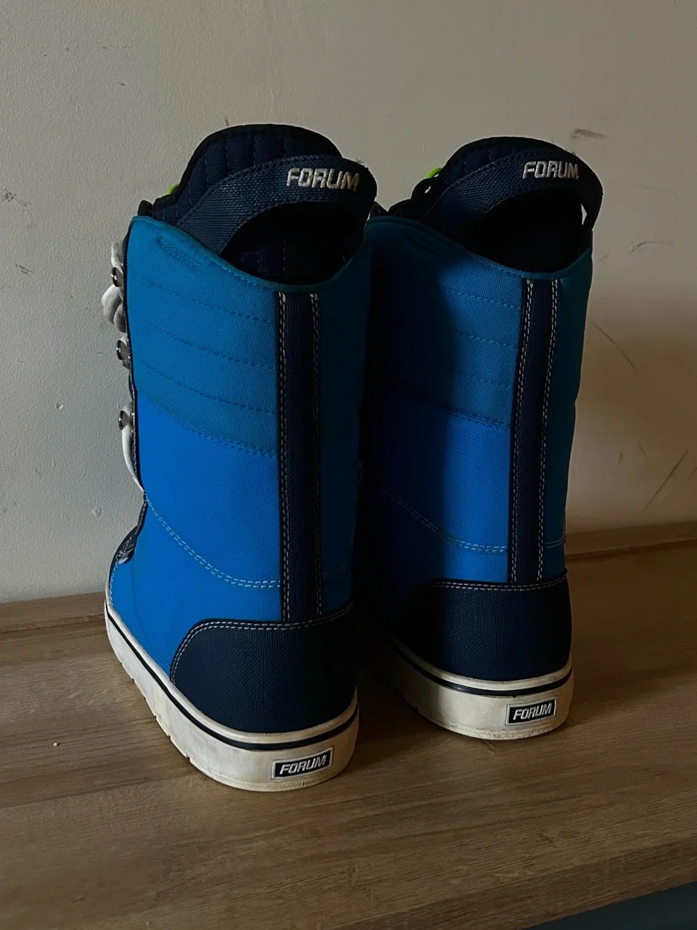 Men's Blue Snowboard Boots with White Laces